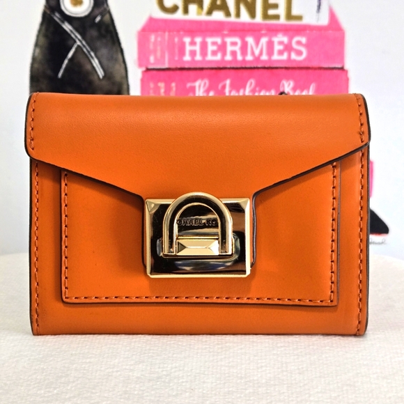 Michael Kors Manhattan Small Flap Leather Wallet-Burnt Orange - Picture 1 of 9